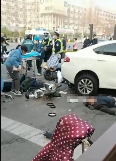 痛心！河北警方通报轿车冲向人群事件：14名伤者中4人身亡
