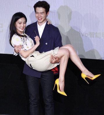 李沁的“金莲脚”有多出名?男演员:不敢抱起她,怕鞋不见了