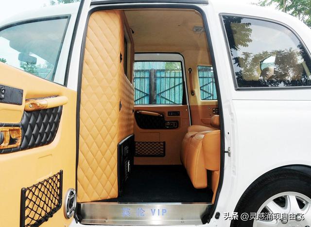 英伦TX4:实用性强,功能多样,各方面都很靠谱