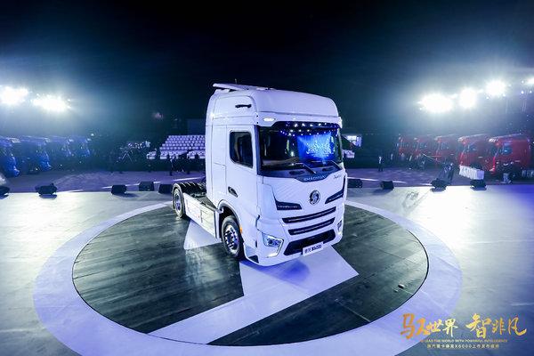 堪称国内重卡新标杆,陕汽德龙X6000真不是说说而已