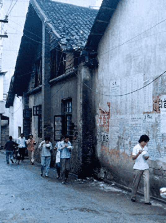 30张日军暴行照片,女子脱衣服被日本人侮辱致死,惨死野外