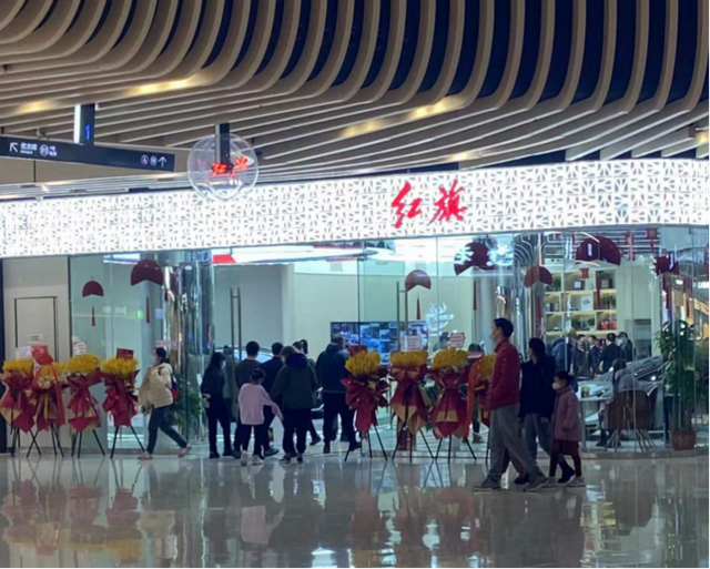 北京首家万达红旗店初体验:场面大销售少 2天卖车34辆