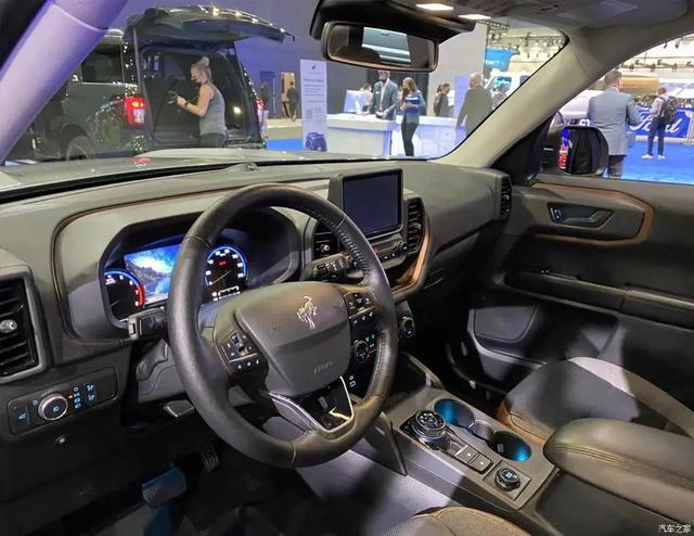 福特Bronco Sport:全系四驱+8AT,美国“哈弗大狗”17万多起售?