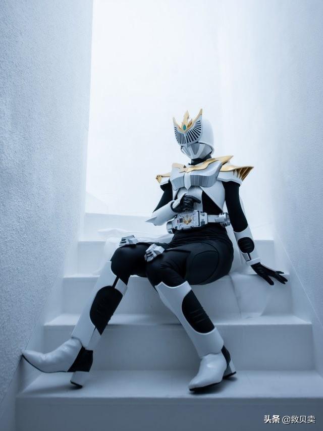 假面骑士:少女自制皮套cos第一女骑,气质优雅,本尊降临