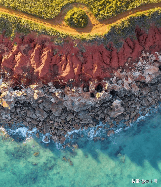 30张日军暴行照片,女子脱衣服被日本人侮辱致死,惨死野外