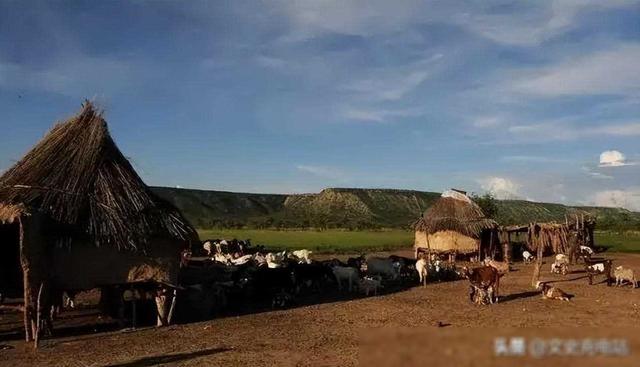 将要消失的非洲部落,女人以“赤裸”为美,大部分男人活不到15