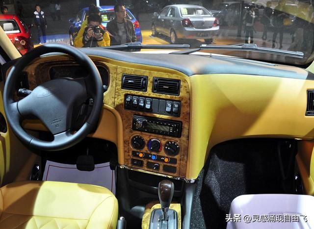 英伦TX4:实用性强,功能多样,各方面都很靠谱