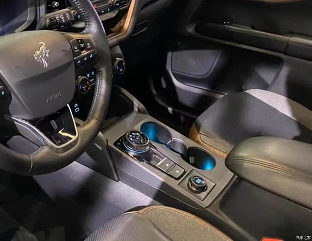 福特Bronco Sport:全系四驱+8AT,美国“哈弗大狗”17万多起售?