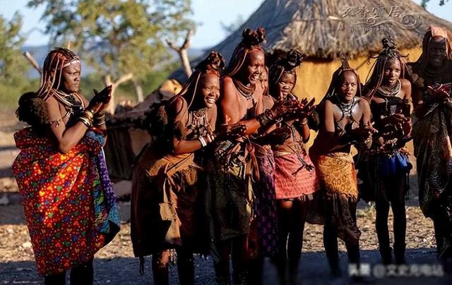 将要消失的非洲部落,女人以“赤裸”为美,大部分男人活不到15