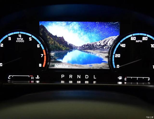 福特Bronco Sport:全系四驱+8AT,美国“哈弗大狗”17万多起售?