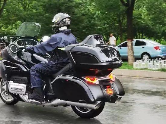 长城·灵魂S2000路测,毫无遮掩气势很强!预计价格30W左右?