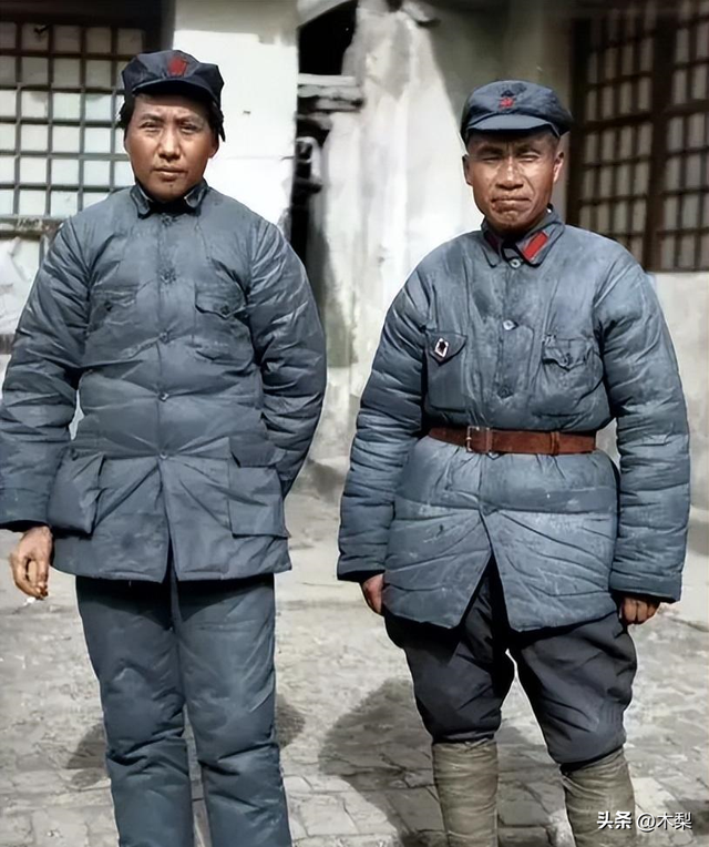 30张日军暴行照片,女子脱衣服被日本人侮辱致死,惨死野外