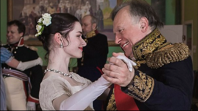 背包里装女性断臂……俄媒:著名历史学者涉嫌谋杀分尸女学生