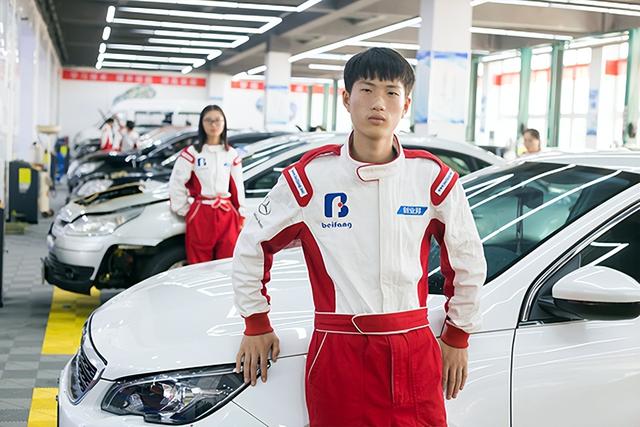 郑州北方汽修学校学费一年多少钱?