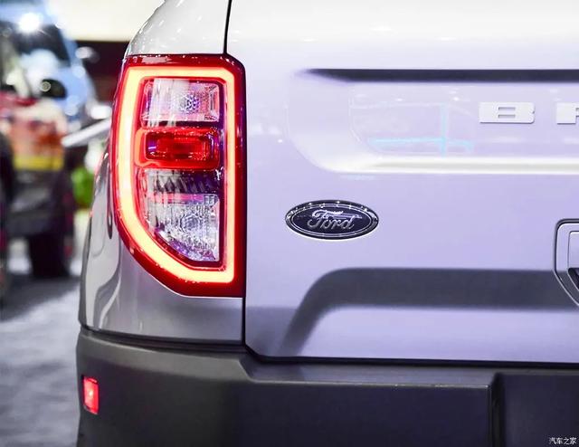福特Bronco Sport:全系四驱+8AT,美国“哈弗大狗”17万多起售?