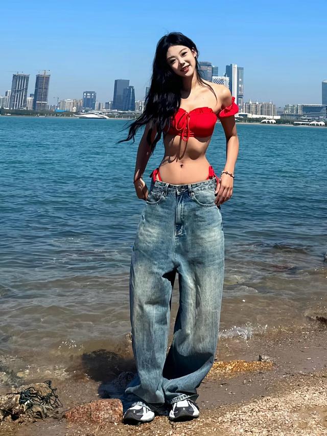 走在太古里街头,满街都是“胸衣+露内裤”,时髦性感、回头率高