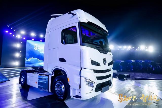 堪称国内重卡新标杆,陕汽德龙X6000真不是说说而已