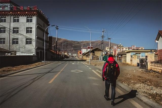 尼泊尔美女,为爱嫁到中国江西,丈夫结婚花18万尼泊尔卢比买黄金