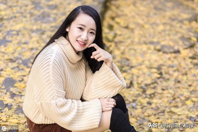 深秋之际,想拍摄一组美美的银杏美女大片的朋友,请看这里