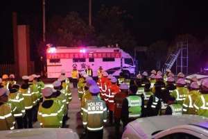 公安到长沙的汽车(春运首日安全感满满)