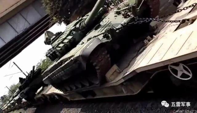 15式轻型坦克立功!中国“黑豹”开上高原,直抵西北雪山