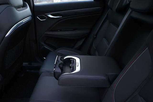 吉利汽车又搞了个新马甲,Knewstar 001实车图曝光