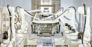 长安汽车生产线视频(长安汽车数智工厂揭幕全球最大5G汽车工厂，每60秒下线一辆车)