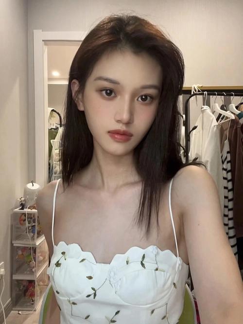 《无所畏惧》她长相甜美身材火辣,身高170才90斤,成颜值担当