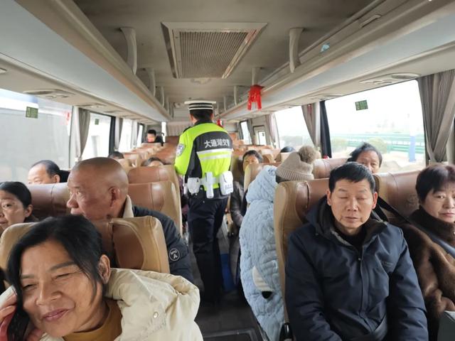 春运首日！安全感满满！
