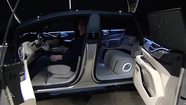 不仅自动泊车失灵，贾跃亭的首款量产车发布会满是“槽点”