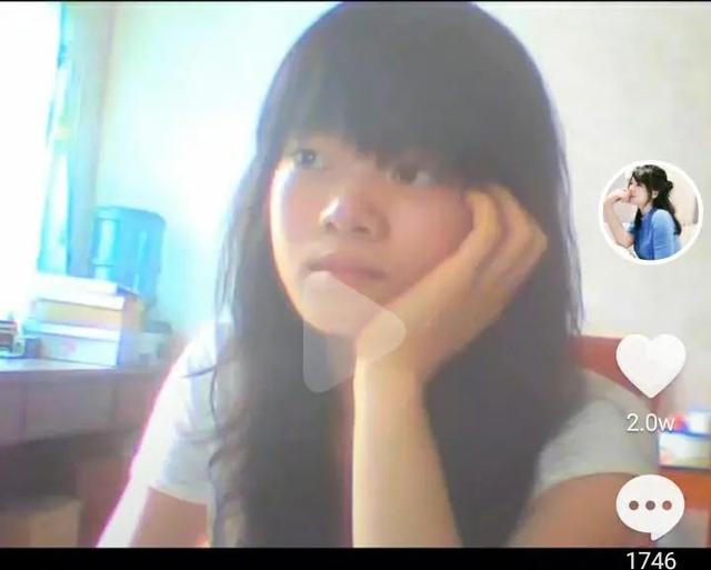 湖南29岁美女晒马甲线引全网爆赞,4岁时失去右腿