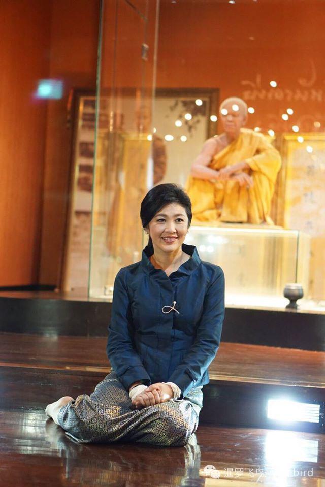 泰国第一美女总理英拉拜佛逛早市 最新高清靓照30张