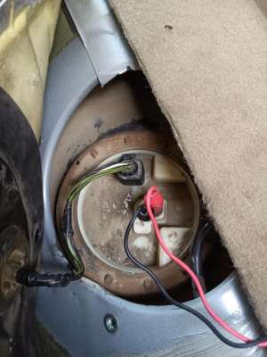 如何汽车抽汽油教程(油箱抽油的办法)