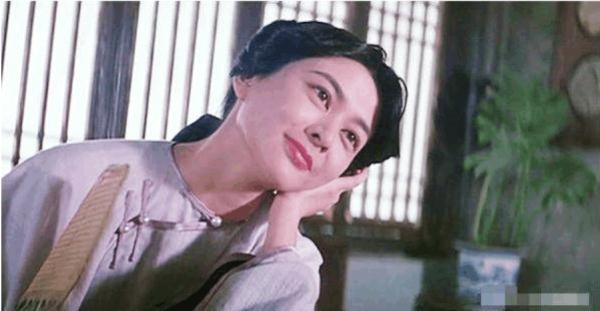 被称香港第一美女,年轻时关之琳有多美?徐克让她素颜出演13姨!