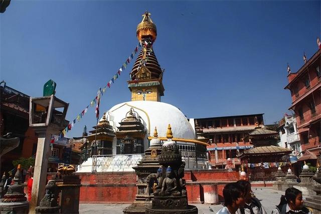 尼泊尔美女,为爱嫁到中国江西,丈夫结婚花18万尼泊尔卢比买黄金