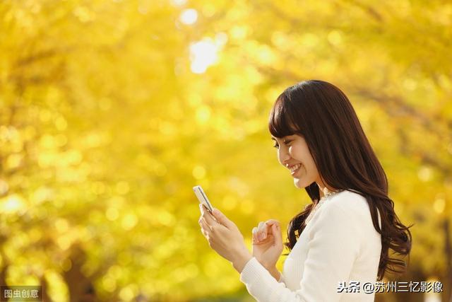 深秋之际,想拍摄一组美美的银杏美女大片的朋友,请看这里