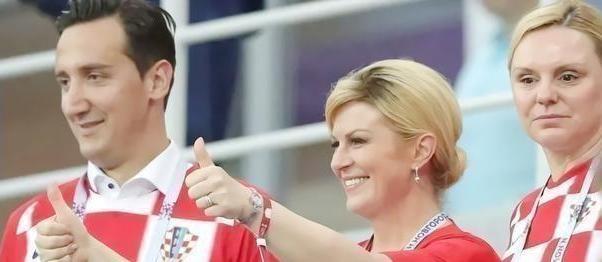 克罗地亚美女总统,身材傲人被喷胸大,做出六大惊世举动,爱足球