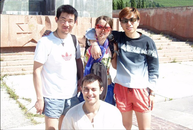 河北小伙娶小12岁乌克兰绝色美女,结婚11年后,妻子出轨波兰农民