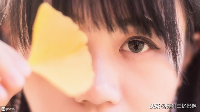 深秋之际,想拍摄一组美美的银杏美女大片的朋友,请看这里