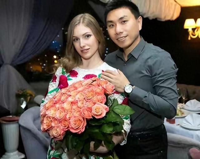 河北小伙娶小12岁乌克兰绝色美女,结婚11年后,妻子出轨波兰农民