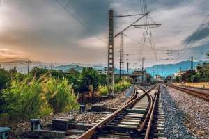 昆明到内江汽车时刻表(草海旅游走起来端午小长假 贵阳往返草海增开 2 趟普列)