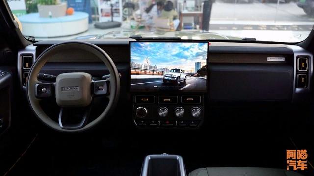 iCAR V23到底咋样?作为iCAR 03车主,喵哥试驾后告诉你真相