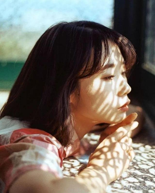 解读:女生侧脸怎么拍?6个拍摄技巧,拍摄出唯美女神侧脸照