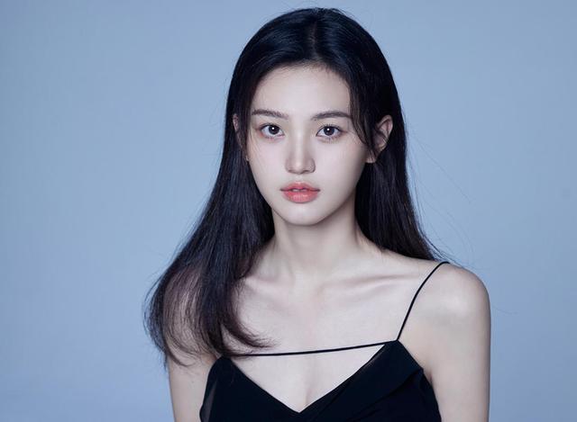 《无所畏惧》她长相甜美身材火辣,身高170才90斤,成颜值担当