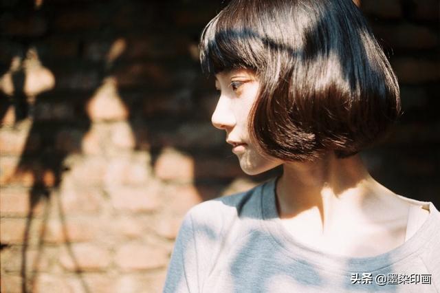 解读:女生侧脸怎么拍?6个拍摄技巧,拍摄出唯美女神侧脸照