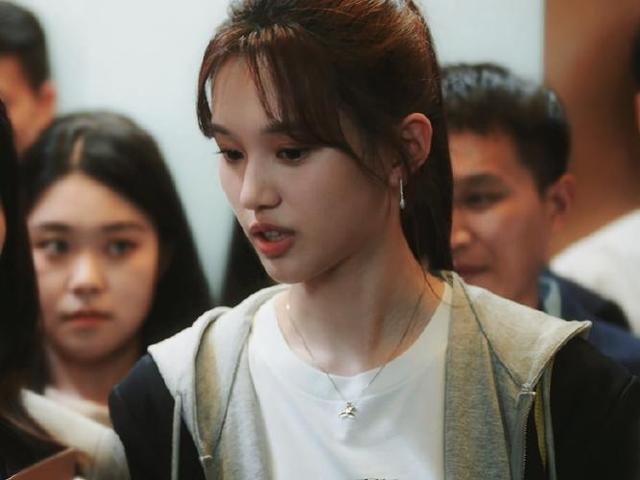 《无所畏惧》她长相甜美身材火辣,身高170才90斤,成颜值担当