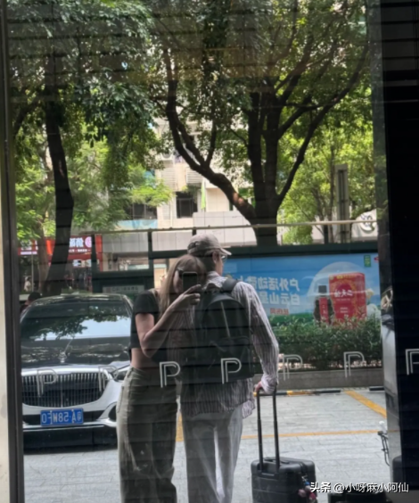 安徽小伙与白俄罗斯美女秀恩爱,却惨遭被绿,短视频记录全过程