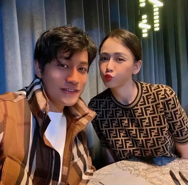 毁三观!陈乔恩满大街找睾丸吃、节目上还当众脱奶罩,太疯狂了!