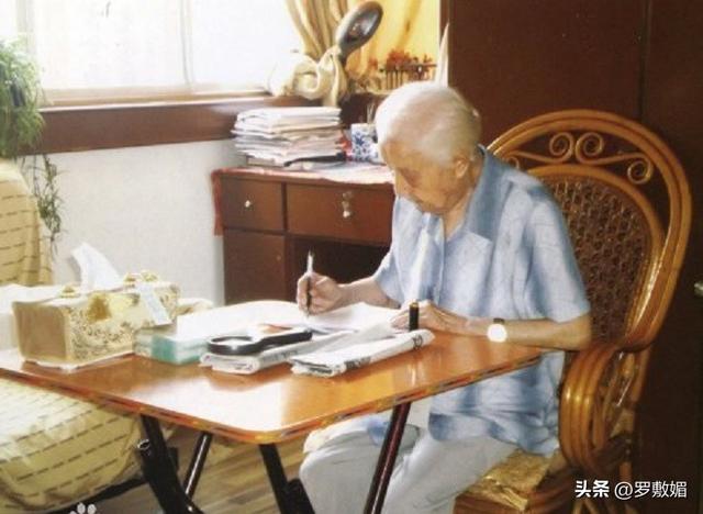 我党最长寿美女特工活到110岁,十年结4次婚,却都以失败告终