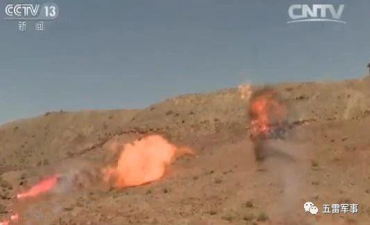 15式轻型坦克立功!中国“黑豹”开上高原,直抵西北雪山